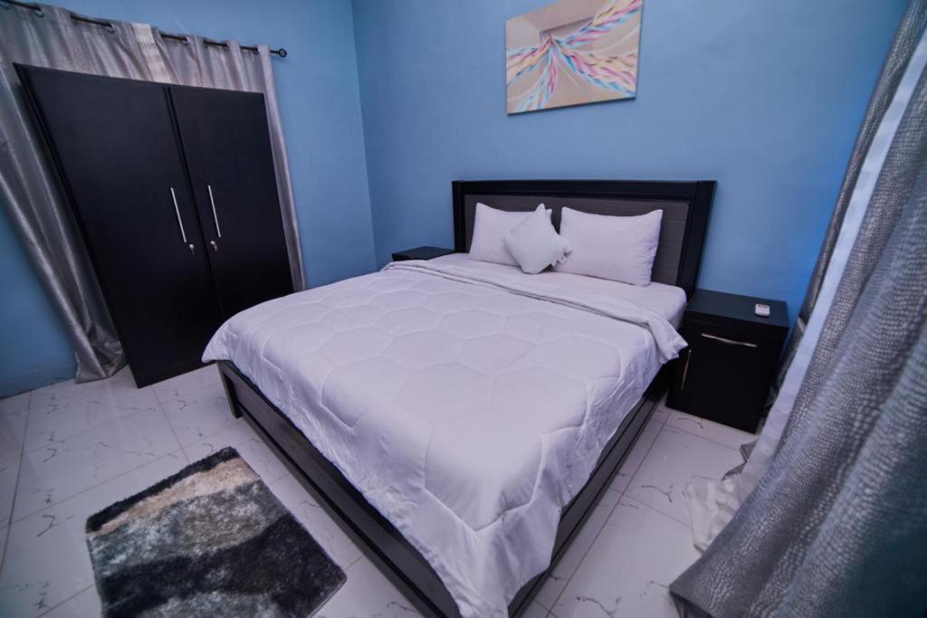 Afranasa Inn Tema Exterior photo